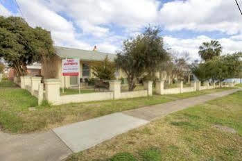 Tumut Apartments Luaran gambar